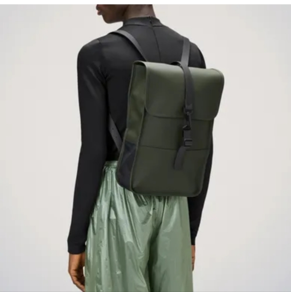 Rains Trail Mountaineer Backpack Waterproof Olive Green Minimalist Travel
